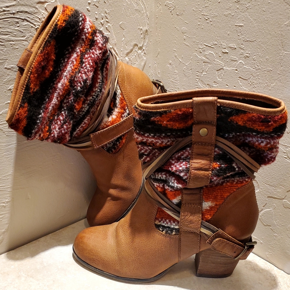 Steve Madden Tolteca Southwest Mid-Calf Boots Womens Sz 8 Wool Knit Cuff 3" Heel